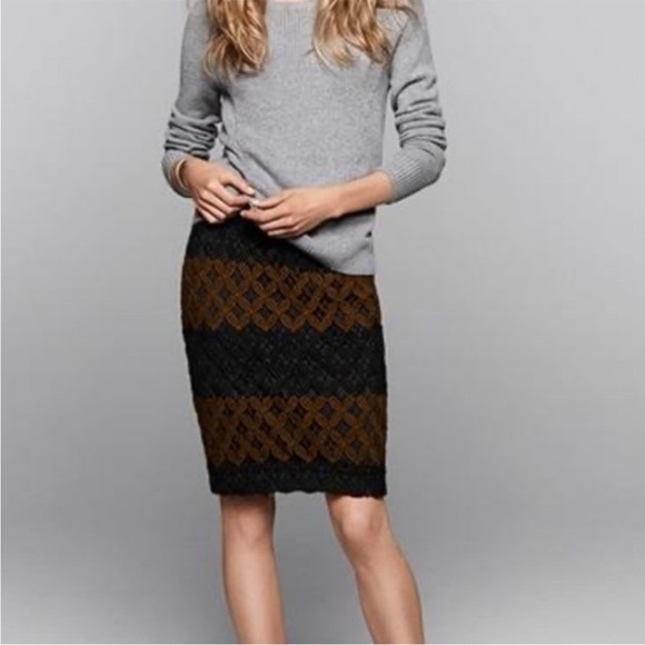 •LOFT• Crochet Lace Pencil Skirt In Black and Golden Brown - Size 12 - Picture 2 of 10